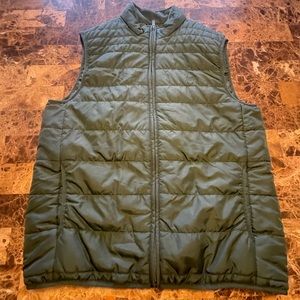 Chaps men’s green puffer vest